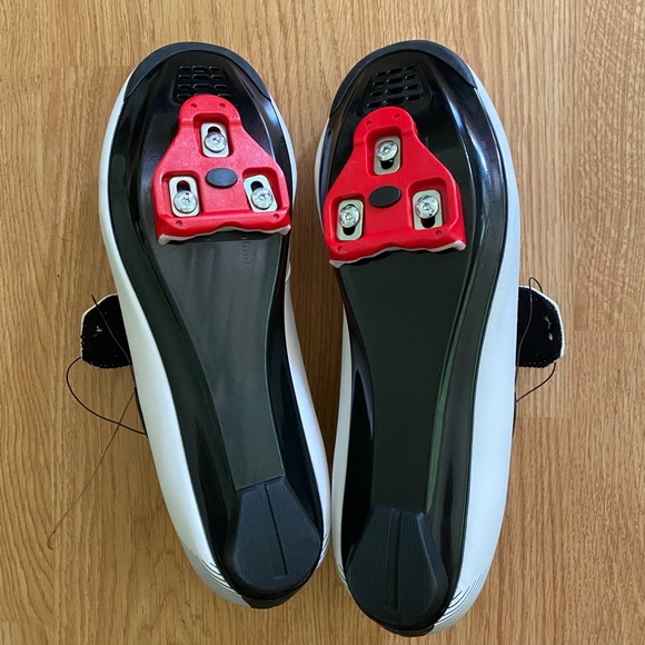 Shimano RP4 for Peleton/ Cycling - Picture 4 of 5